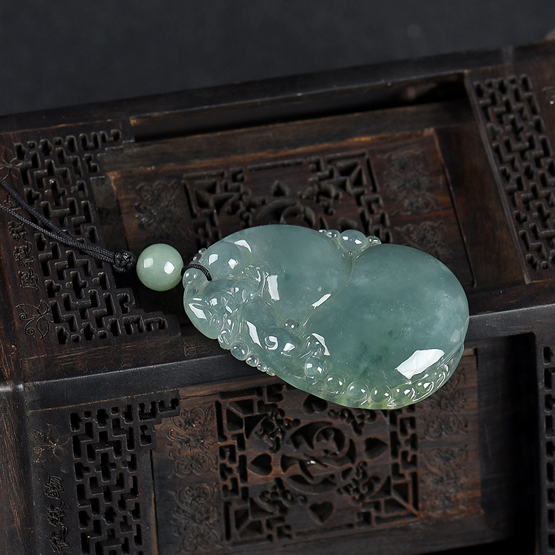 糯冰种飘花翡翠葫芦吊坠-红掌柜