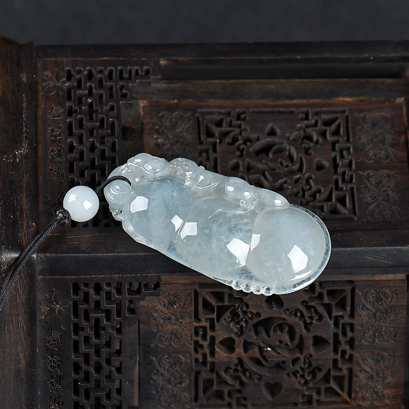 翡翠连中三元-红掌柜