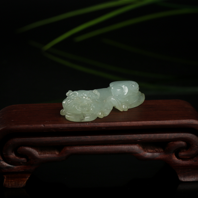 油青种翡翠貔貅吊坠-红掌柜