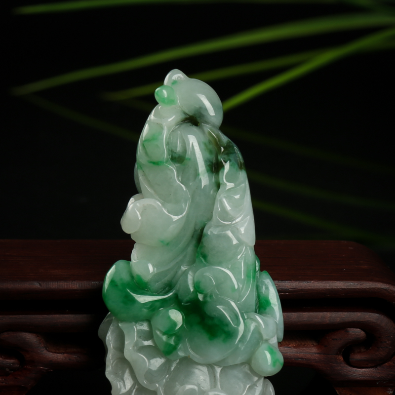 天然翡翠百财吊坠-红掌柜