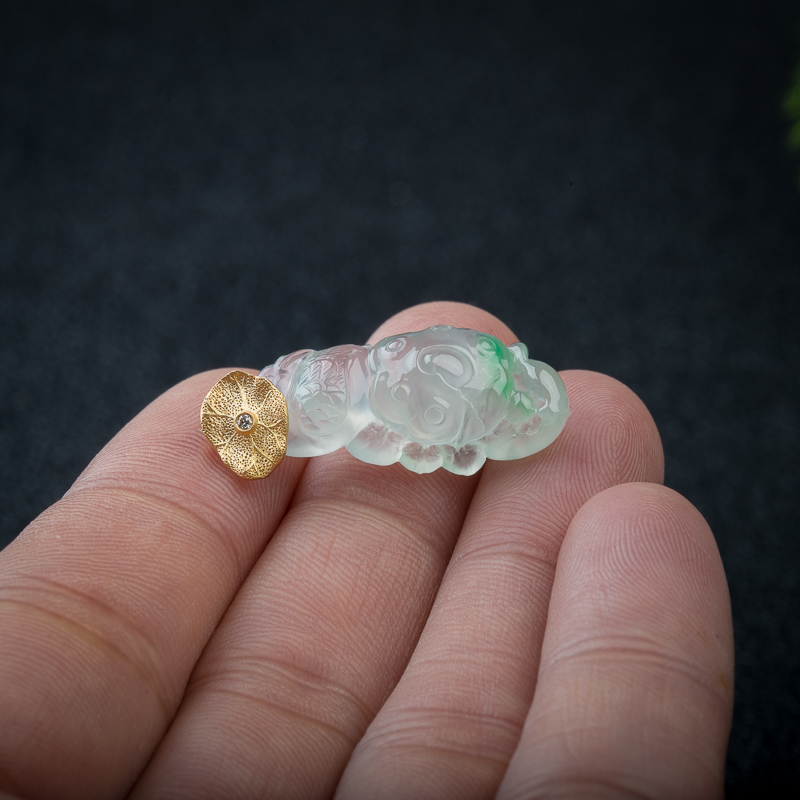 天然冰种飘翠翡翠一路联科吊坠-红掌柜