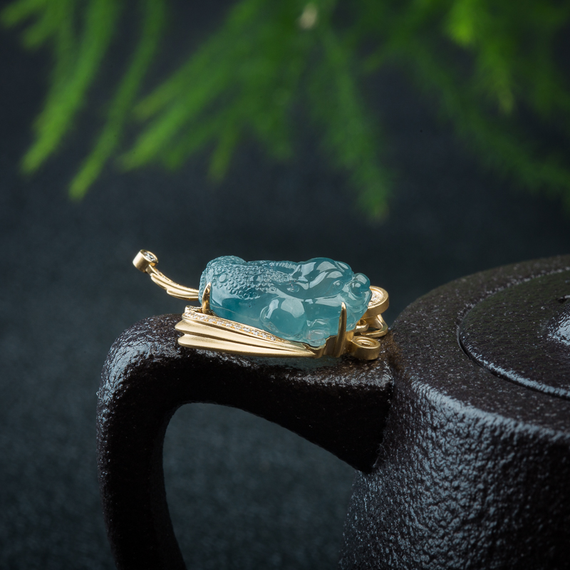 天然蓝水翡翠招财进宝吊坠-红掌柜