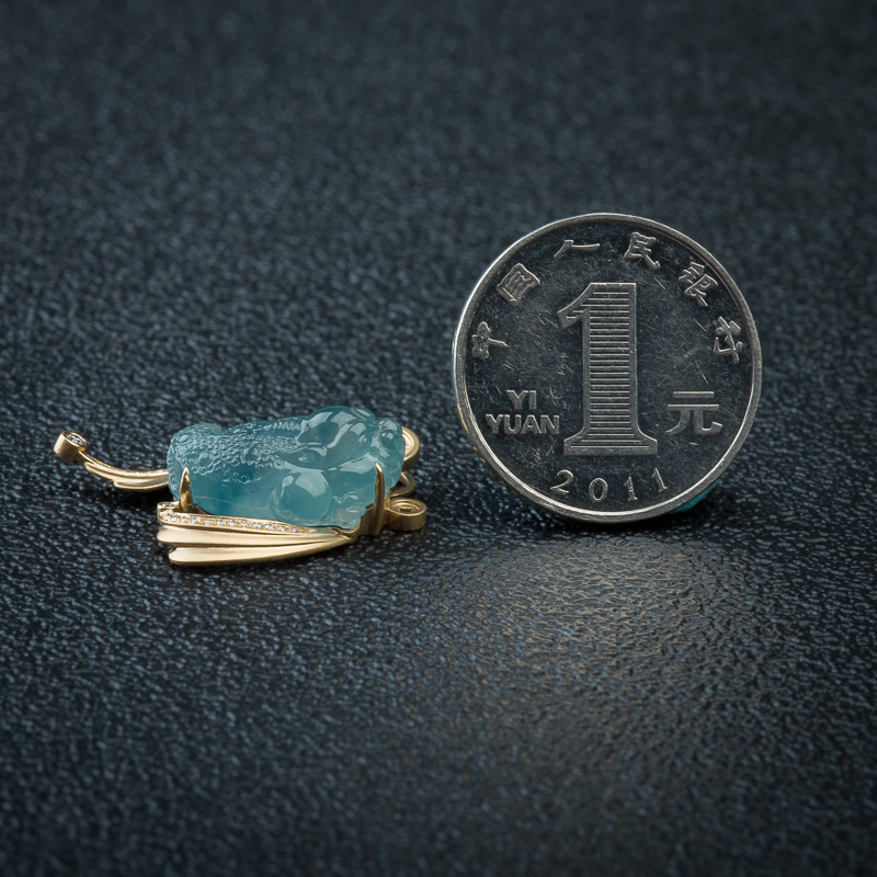 18K冰种蓝水翡翠招财进宝吊坠-红掌柜