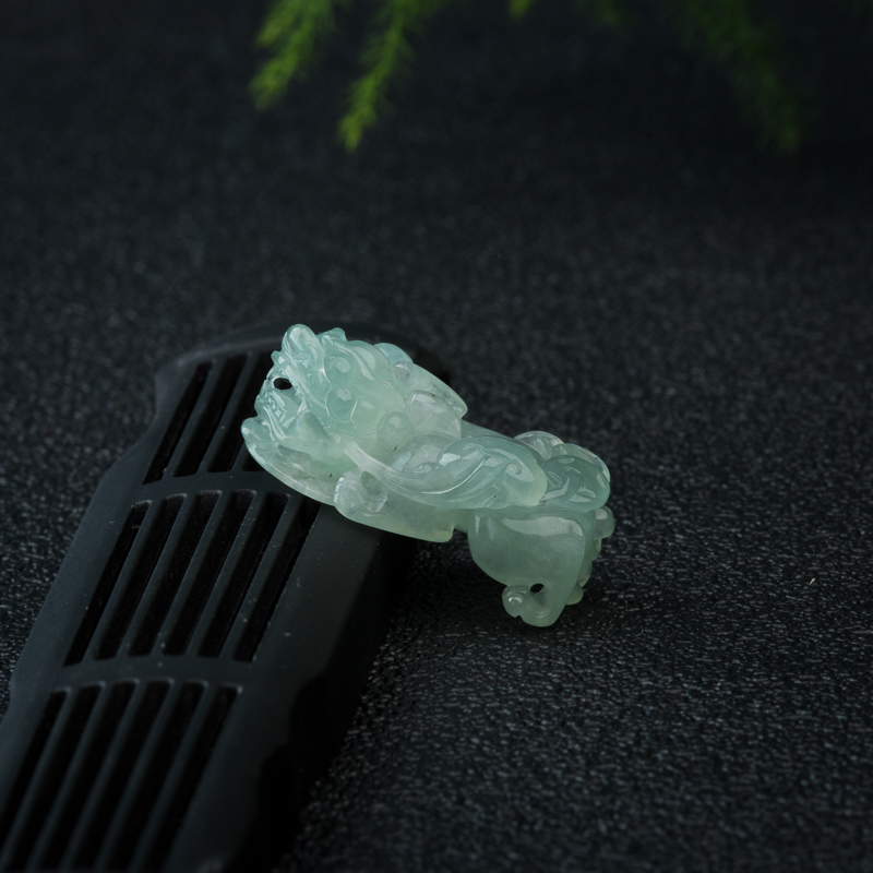天然糯冰种晴水翡翠貔貅吊坠-红掌柜