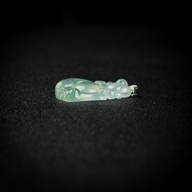 缅甸冰种飘花翡翠弥勒佛吊坠-红掌柜