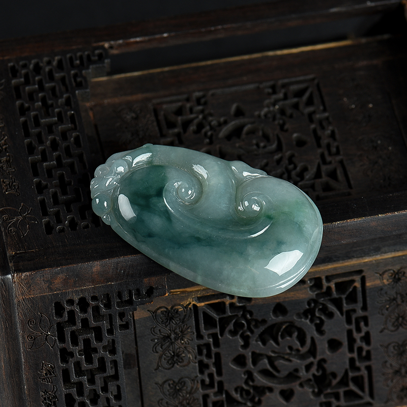 天然翡翠如意吊坠-红掌柜