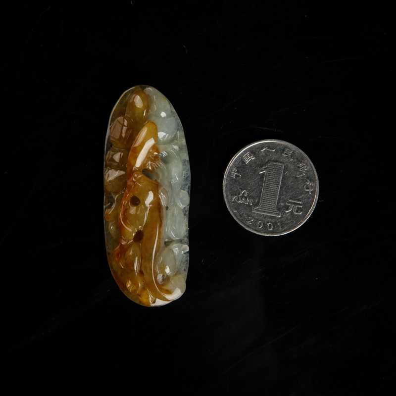 豆种俏色翡翠貔貅吊坠-红掌柜