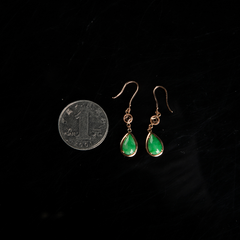 豆种翡翠耳坠-红掌柜