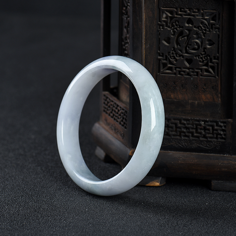 天然豆种春带彩翡翠手镯-红掌柜