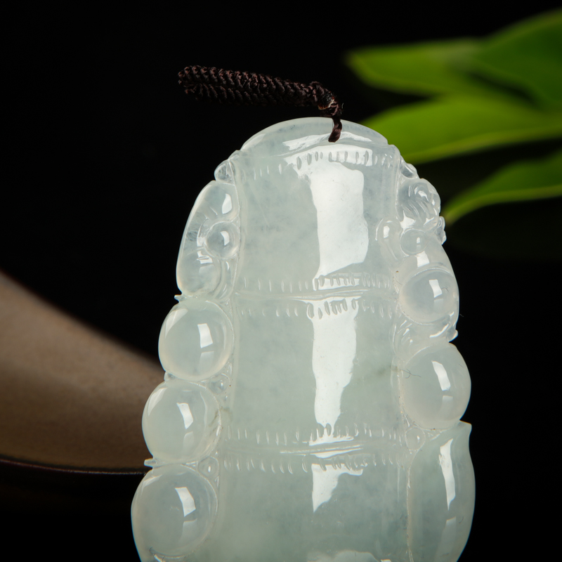 天然翡翠节节高吊坠-红掌柜