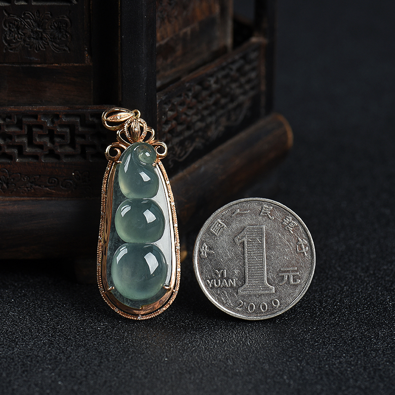 糯冰种飘花翡翠连中三元挂坠-红掌柜