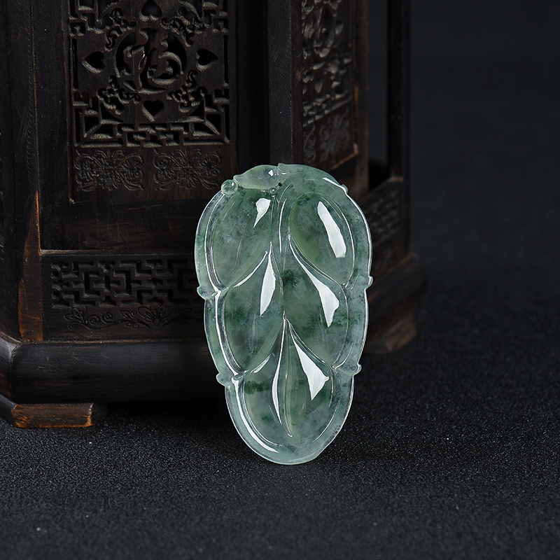 缅甸天然飘花翡翠金枝玉叶吊坠-红掌柜