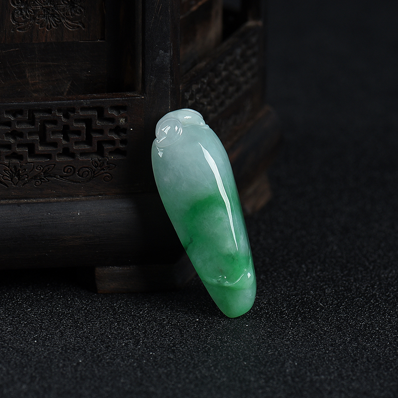 飘翠翡翠福瓜吊坠-红掌柜