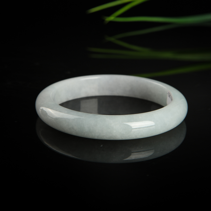 缅甸天然翡翠手镯-红掌柜