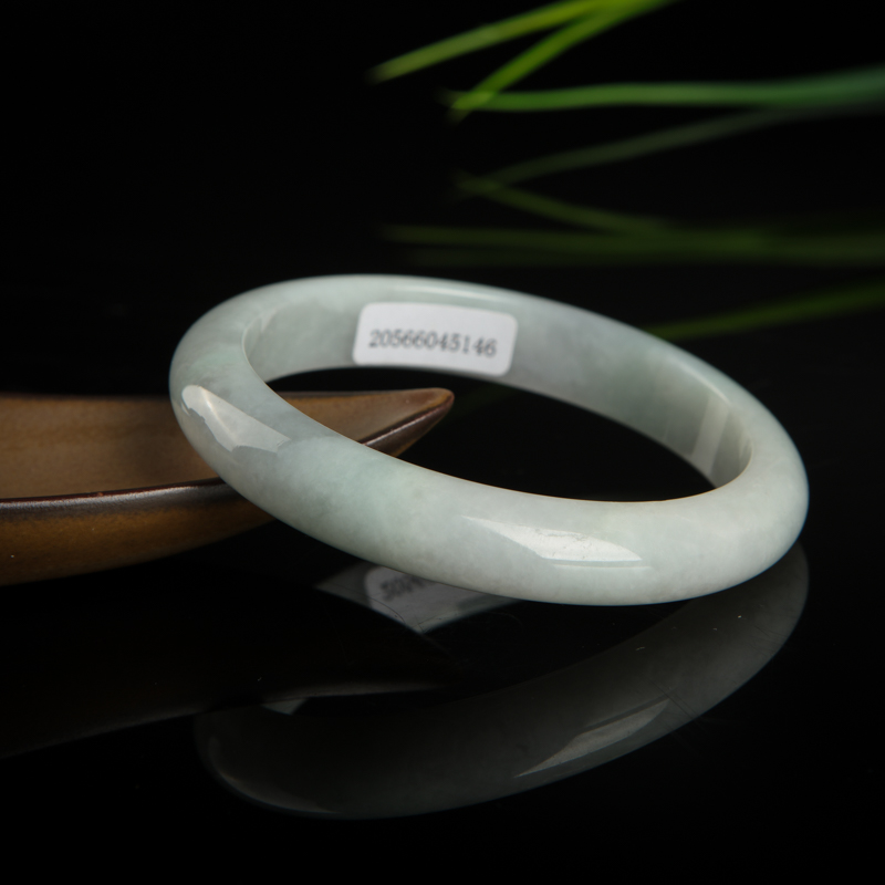 57.5mm翡翠手镯-红掌柜