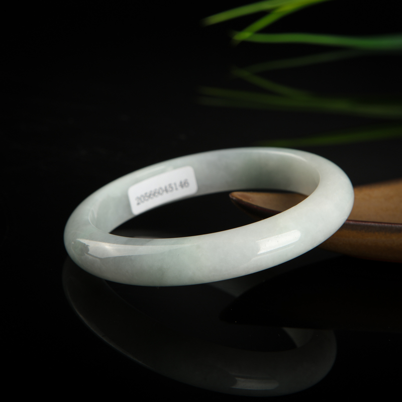 豆种翡翠手镯-红掌柜