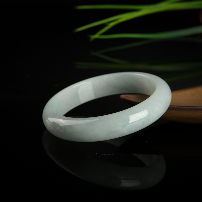 翡翠手镯-红掌柜