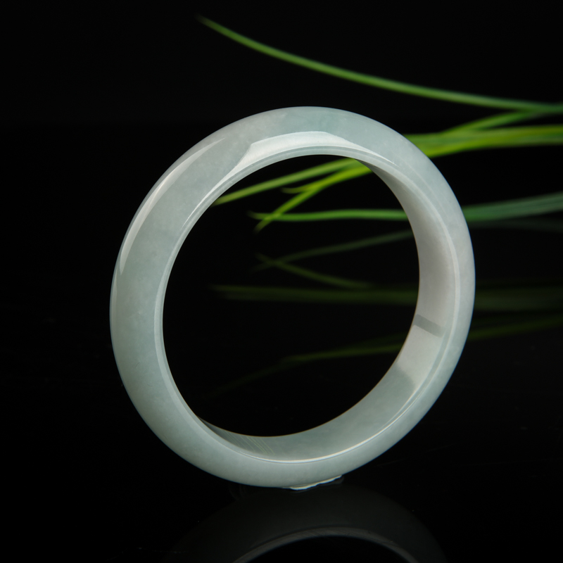 57.5mm豆种翡翠手镯-红掌柜