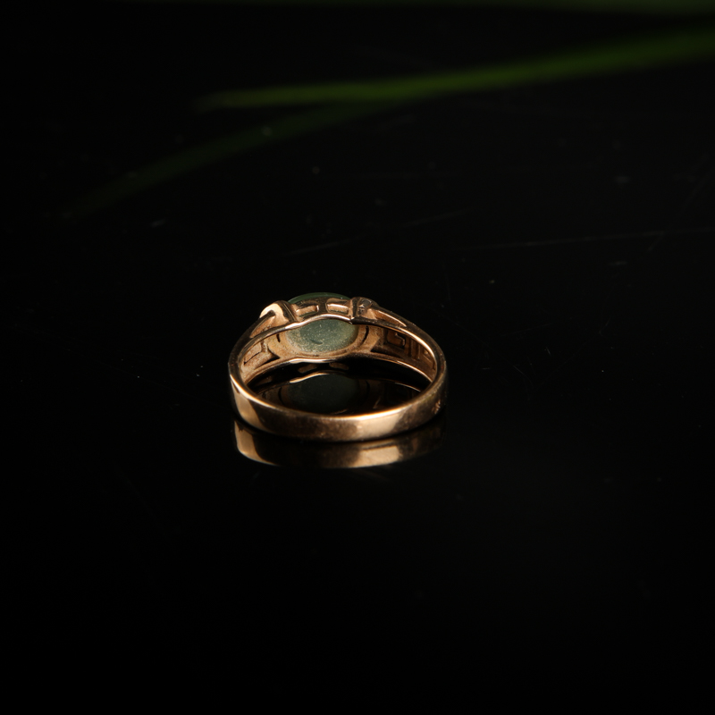 缅甸天然浅绿翡翠戒指-红掌柜