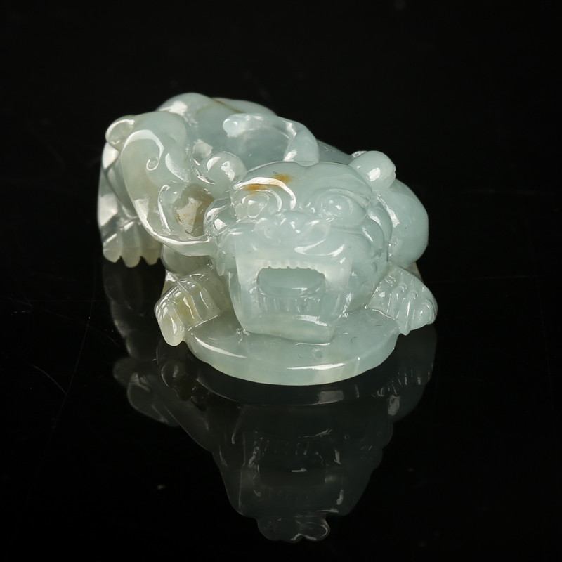 糯种天然俏色翡翠吊坠-红掌柜