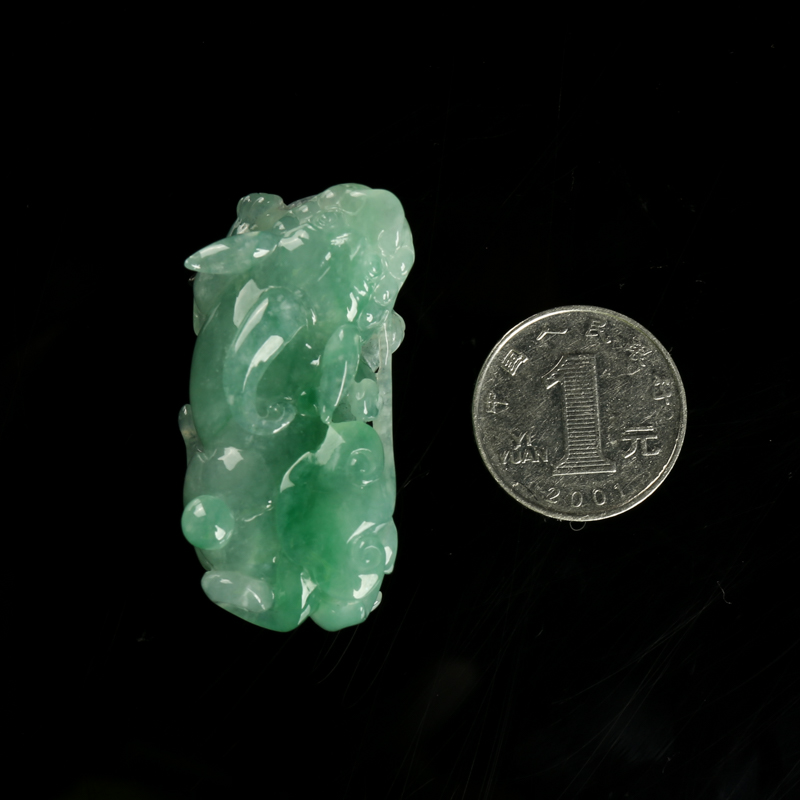 飘翠翡翠吊坠-红掌柜