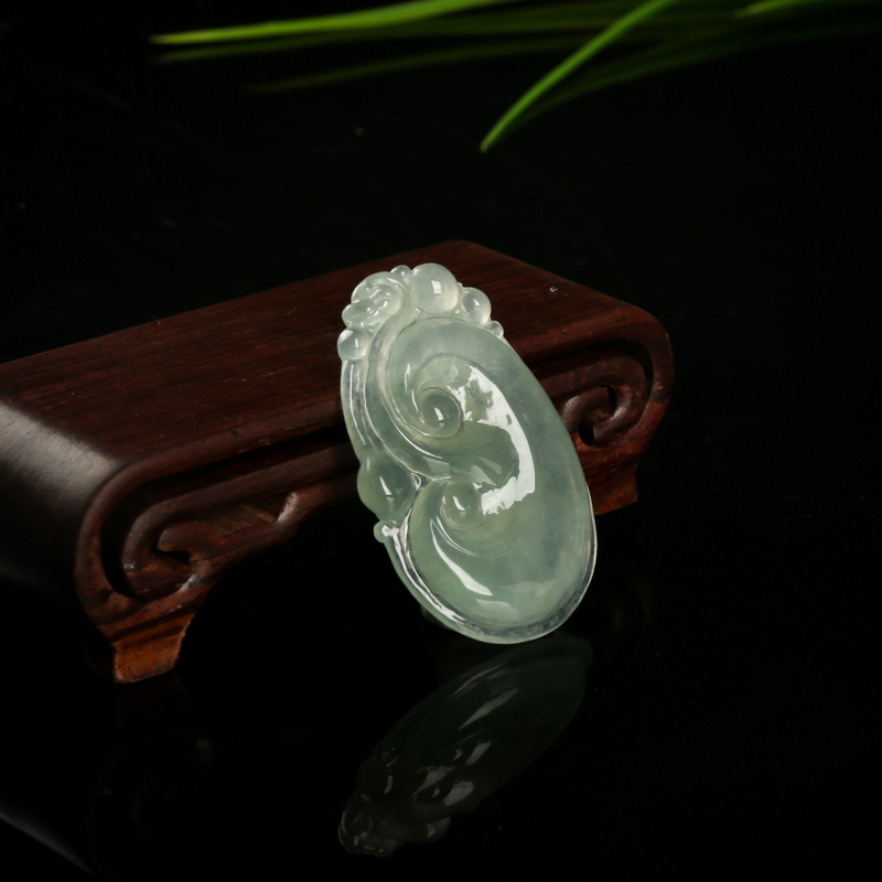 天然糯冰种灰绿翡翠如意吊坠-红掌柜