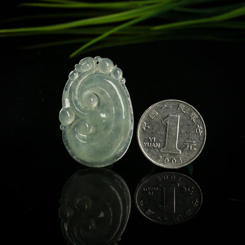 缅甸天然翡翠吊坠-红掌柜