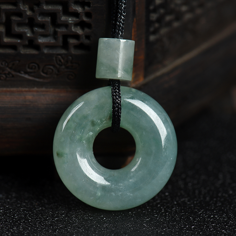 豆种飘花翡翠吊坠-红掌柜