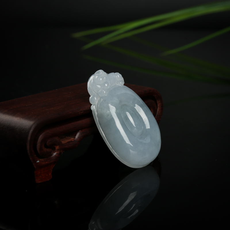 翡翠福贝吊坠-红掌柜