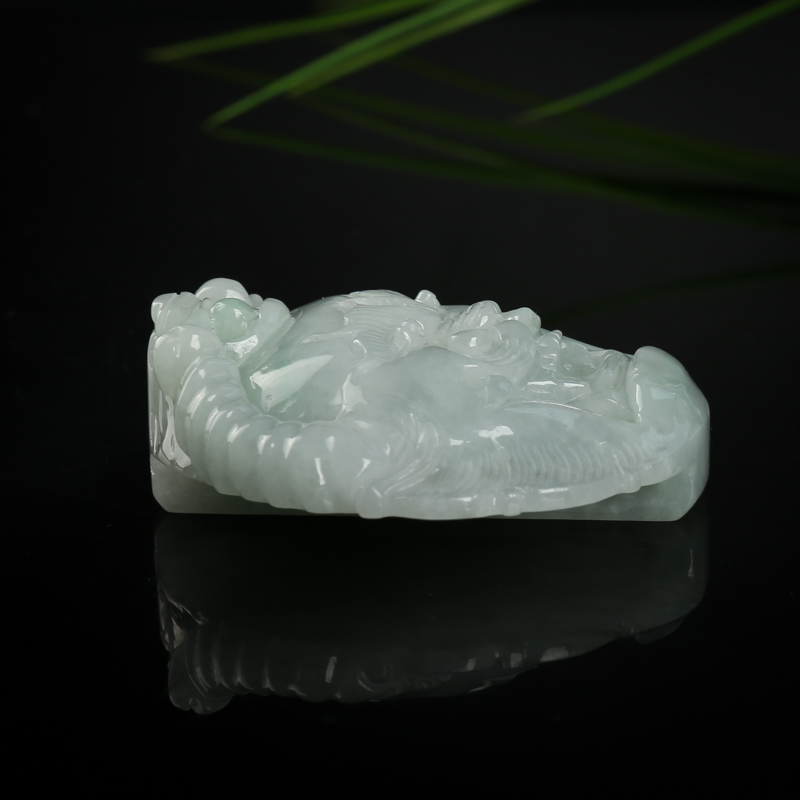 糯种飘翠翡翠皮带扣-红掌柜