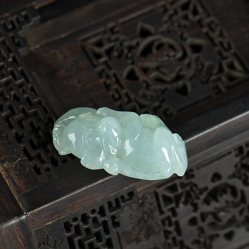 缅甸天然糯种翡翠申猴吊坠-红掌柜