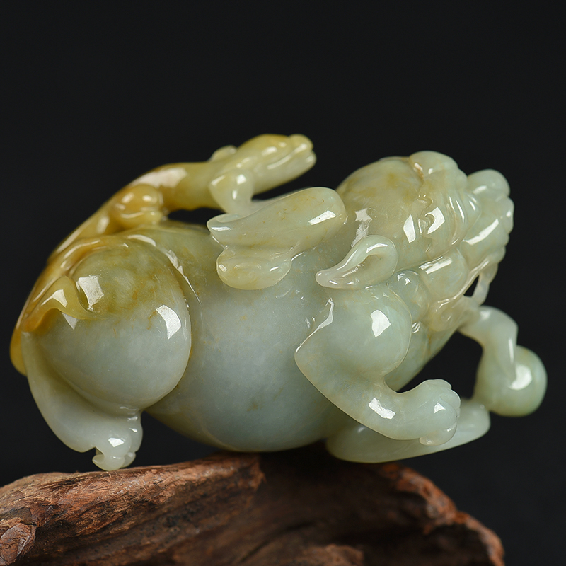 缅甸天然豆种俏色翡翠吊坠-红掌柜