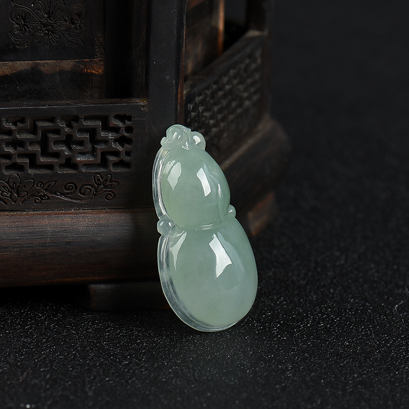 天然糯种灰绿翡翠福禄吊坠-红掌柜