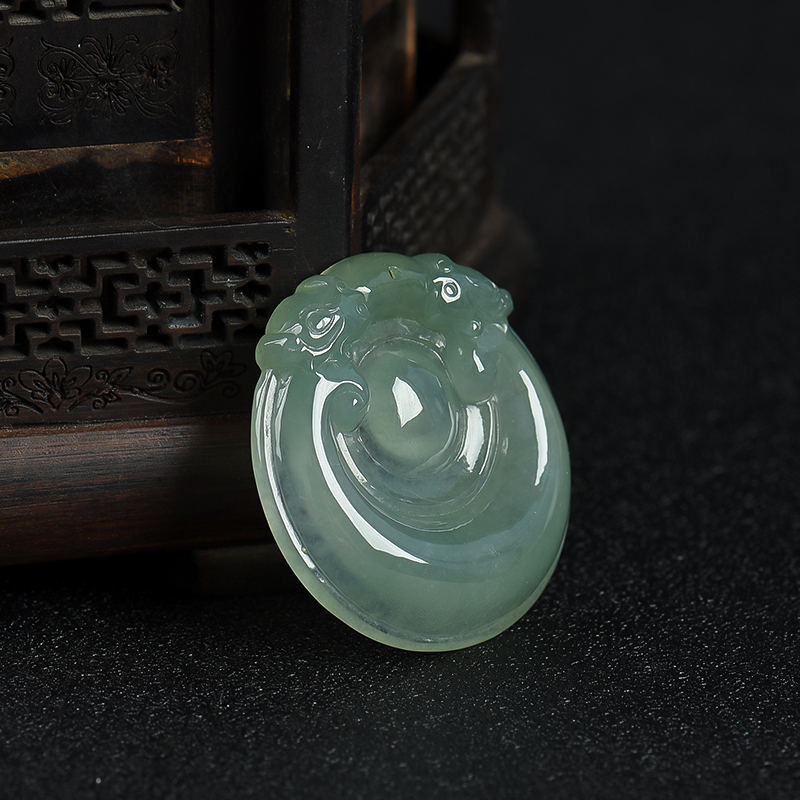 天然糯种灰绿翡翠福贝吊坠-红掌柜