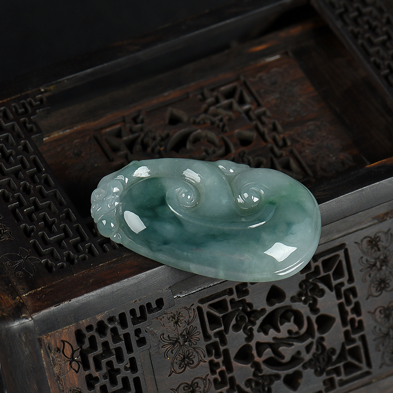 缅甸天然糯种翡翠如意吊坠-红掌柜