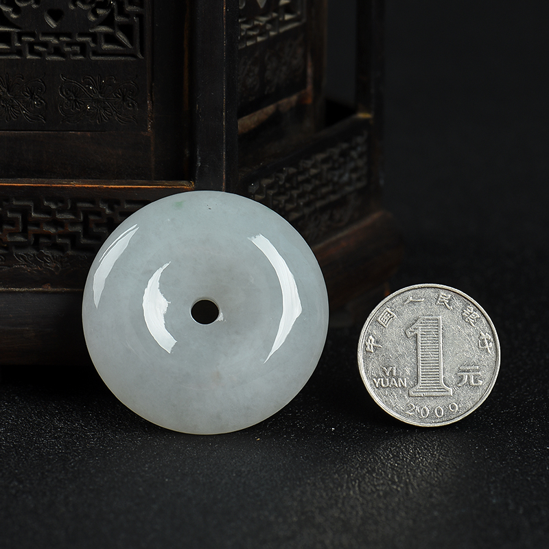 缅甸豆种翡翠吊坠-红掌柜