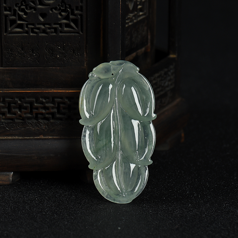 缅甸天然飘花翡翠金枝玉叶吊坠-红掌柜