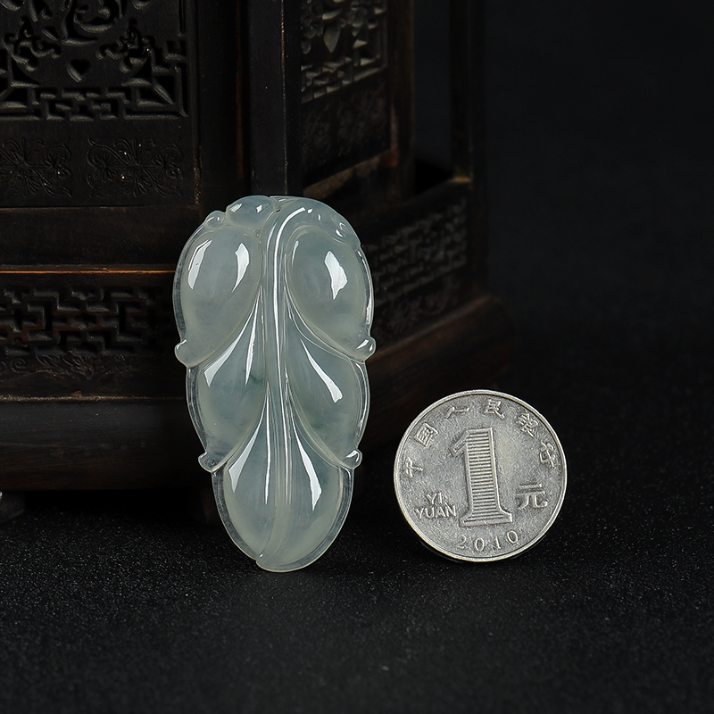 糯种翡翠金枝玉叶吊坠-红掌柜