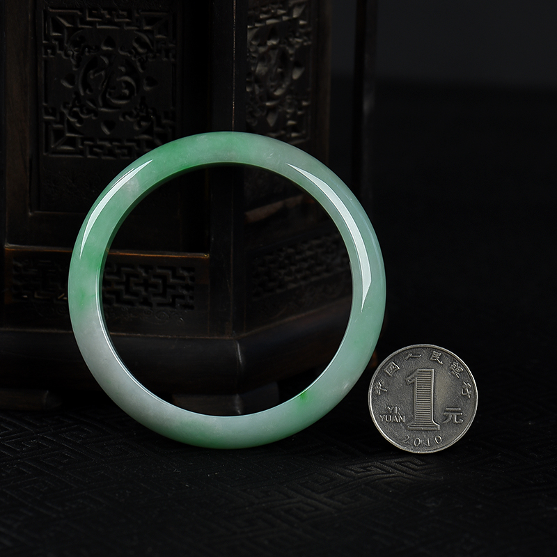 天然豆种翡翠手镯-红掌柜