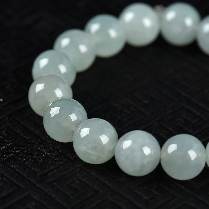 缅甸天然灰绿翡翠单圈手串-红掌柜