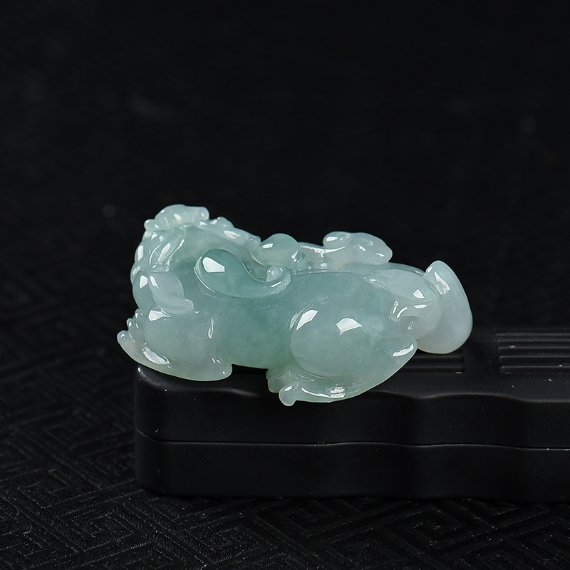 缅甸糯冰种浅绿翡翠貔貅吊坠-红掌柜