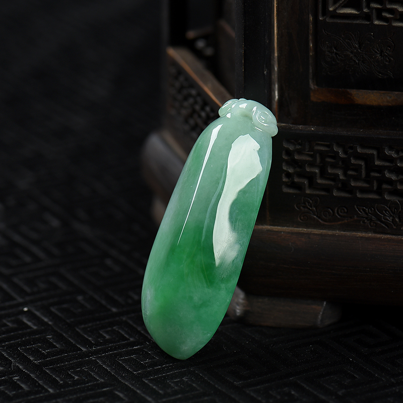 缅甸豆种飘翠翡翠福瓜吊坠-红掌柜