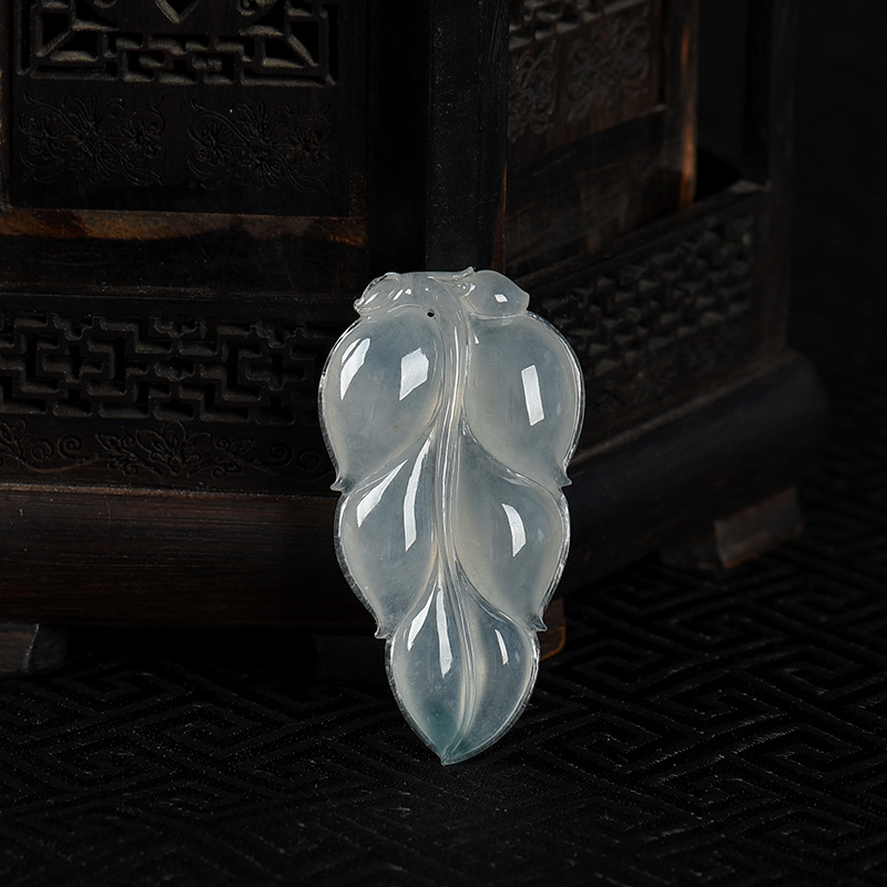 糯冰种飘花翡翠金枝玉叶吊坠-红掌柜