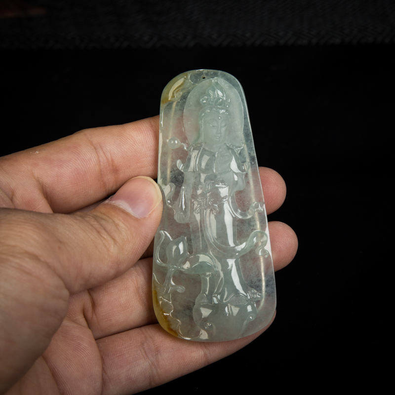 缅甸天然冰种俏色翡翠吊坠-红掌柜