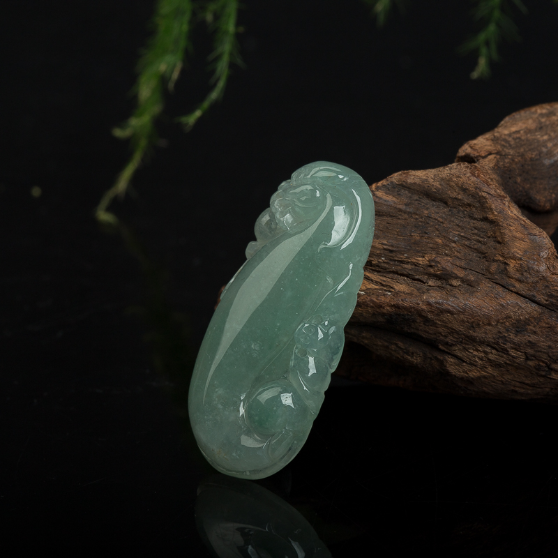 糯种翡翠福寿吊坠-红掌柜