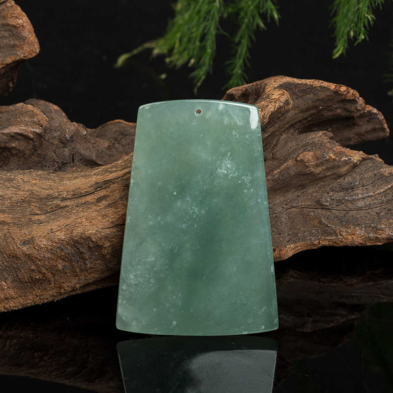 翡翠蛇吊坠-红掌柜