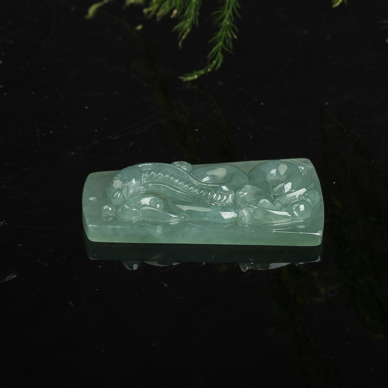 天然翡翠蛇吊坠-红掌柜