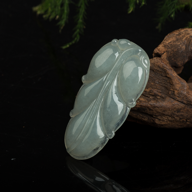 天然翡翠金枝玉叶吊坠-红掌柜