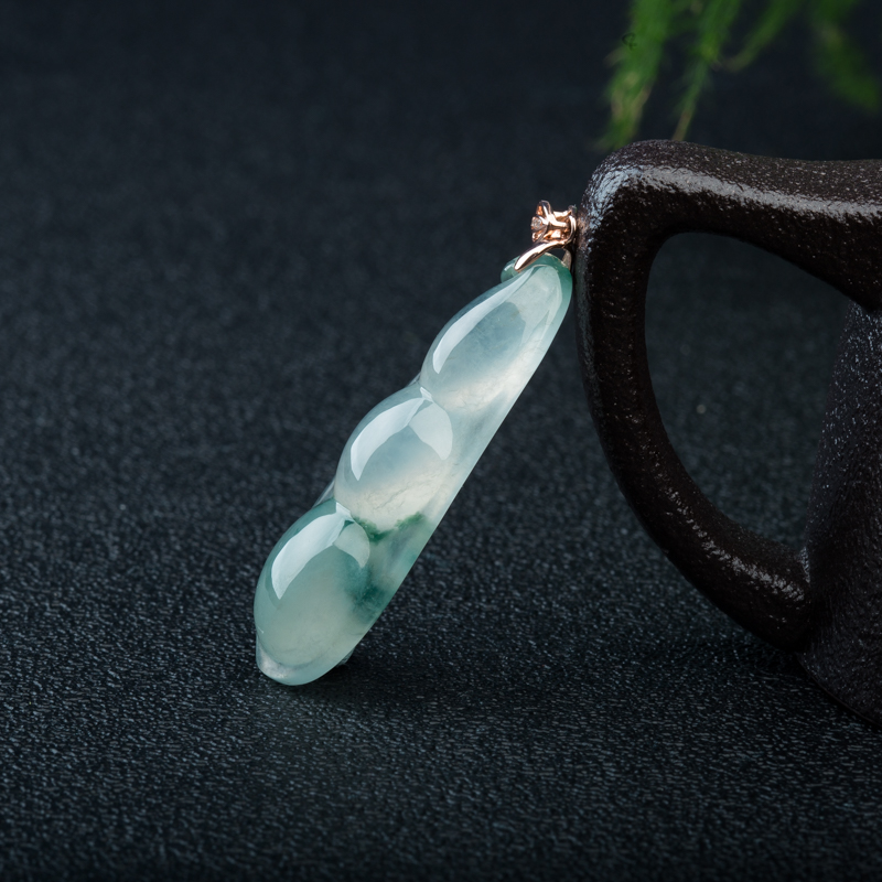 银镶翡翠福豆吊坠-红掌柜