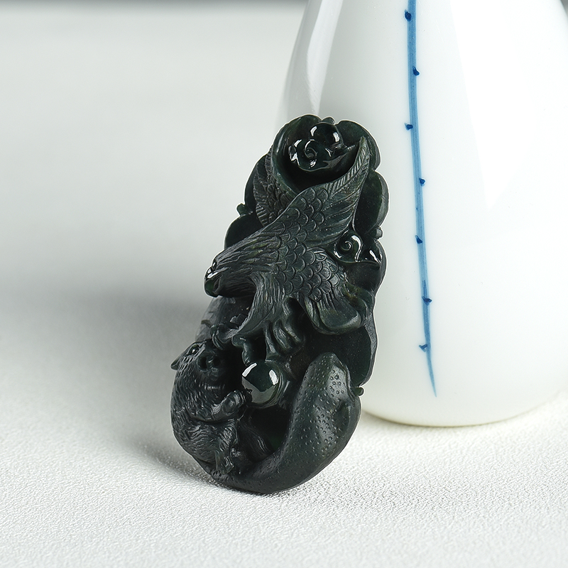 豆种翡翠英雄吊坠-红掌柜